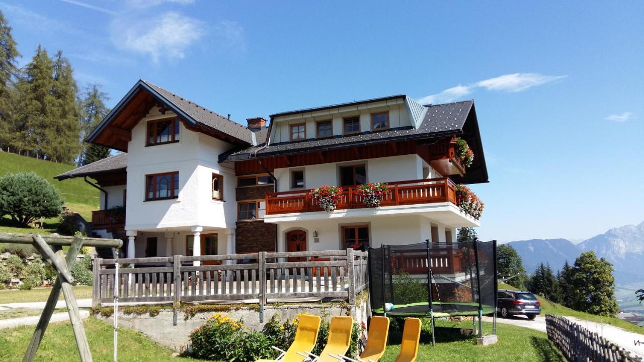 Kirchenbichlerhof Farm stay *